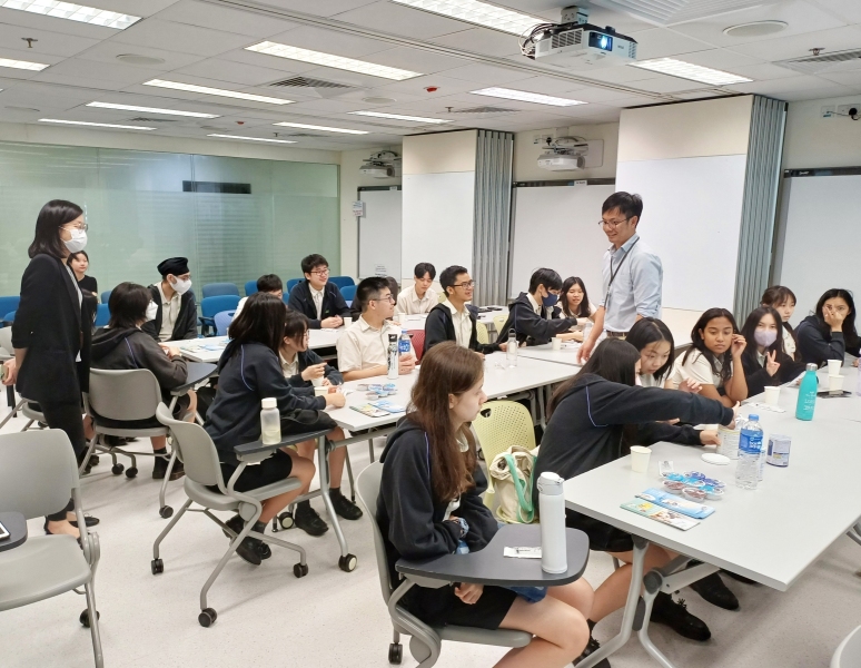 LA-Career-Fest-University-Visit-Human-Communication-Learning-and-Development-HKU-1