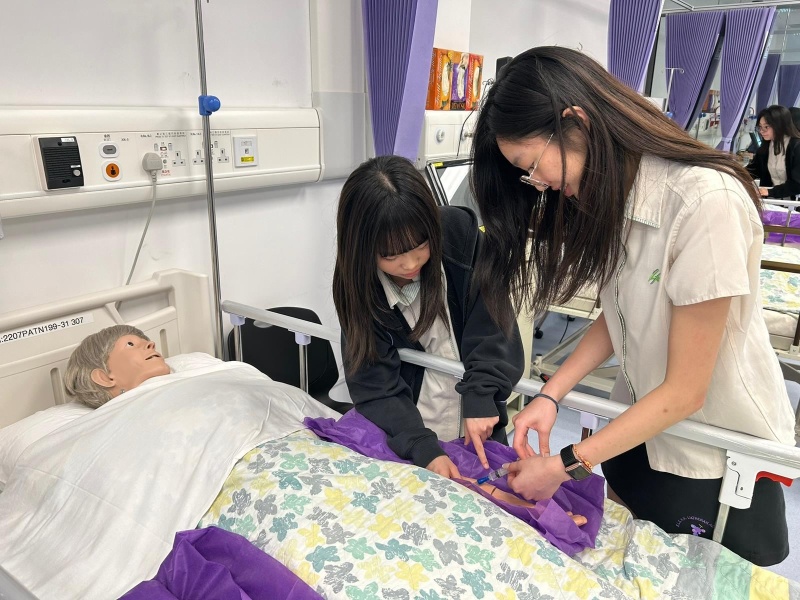 LA-Career-Fest-University-Visit-School-of-Nursing-HKU-2