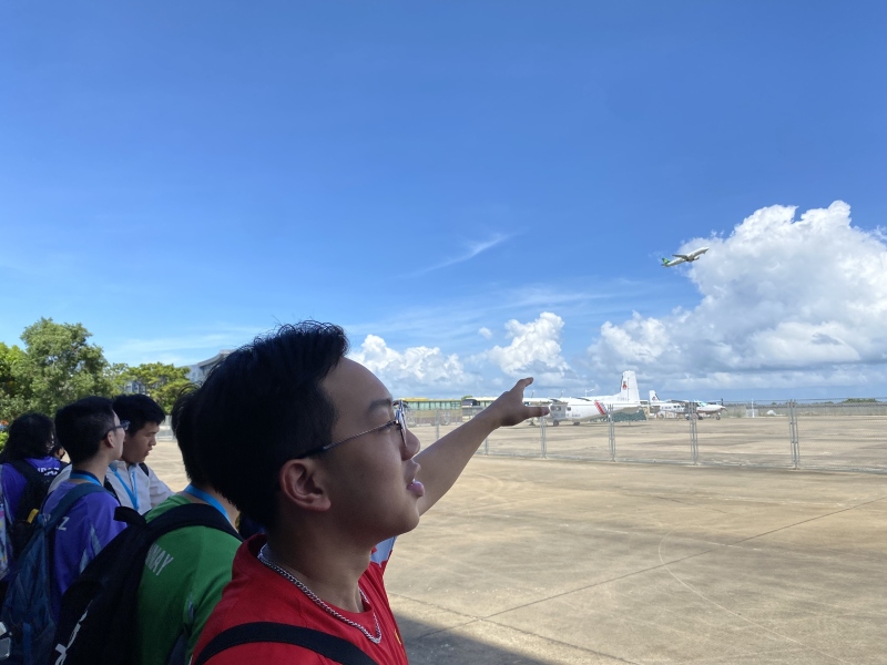 Year-11-Citizenship-and-Social-Development-–-Zhuhai-Aviation-Technology-Exploration-Trip4